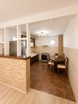 Izdavanje, trosoban stan, 125m², Momišići, Podgorica - image 2