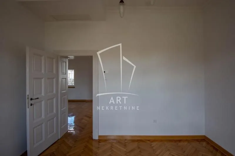 Sale, four bedroom apartment, 125m², Centar Sve Podlokacije, Beograd