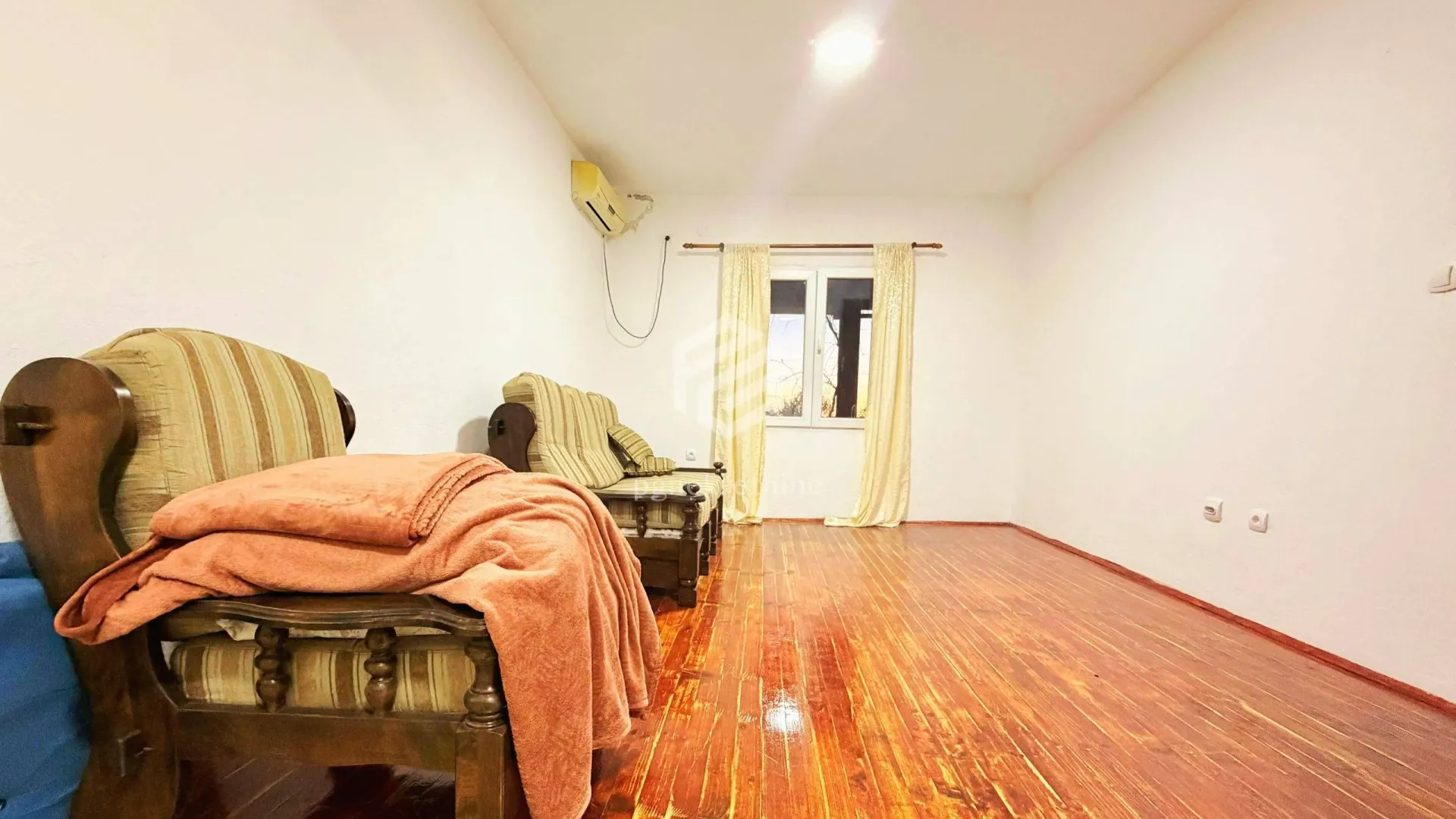 Prodaja, dvosoban stan, 70m², Momišići, Podgorica