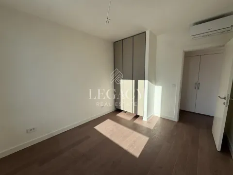 Rent, three bedroom apartment, 90m², Savski Venac, Beograd - image 9