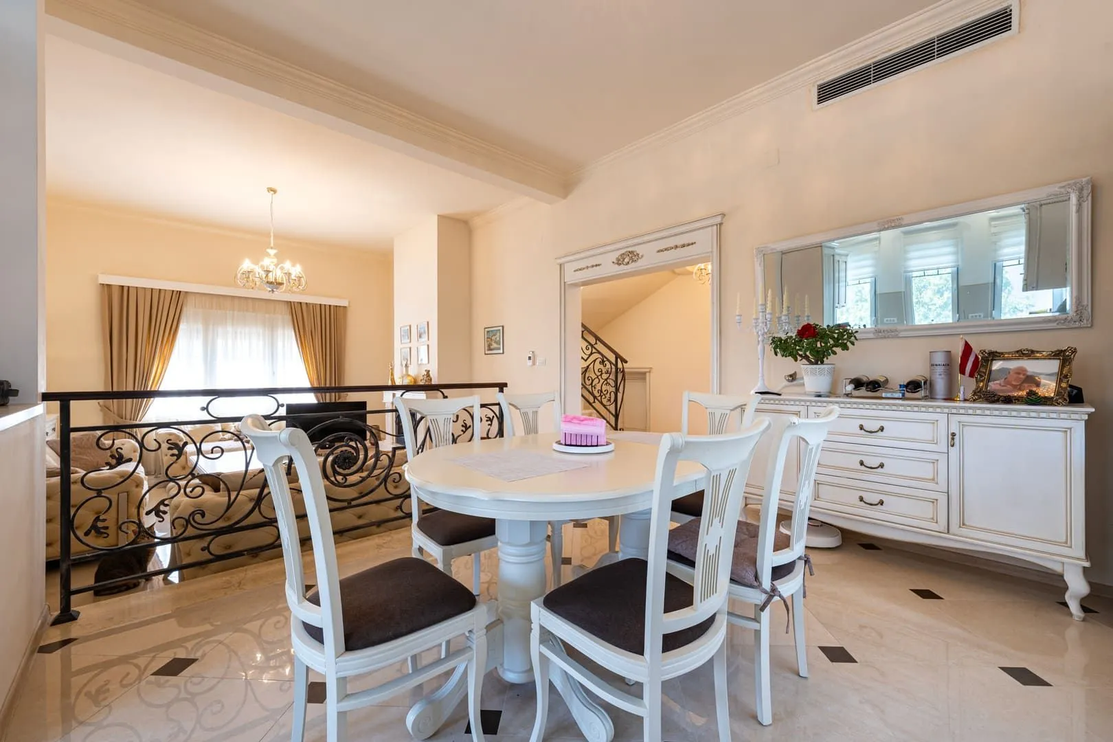Prodaja, kuća, 277m², Radovići, Tivat