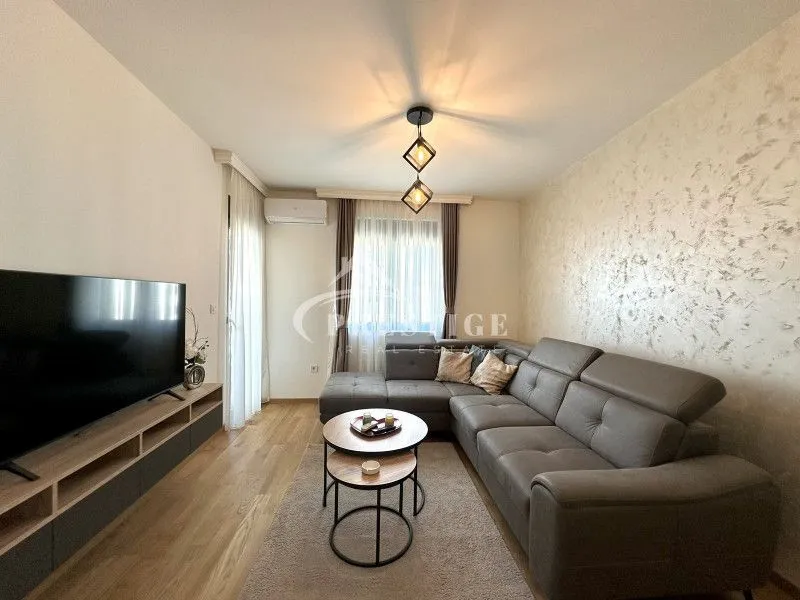Izdavanje, jednosoban stan, 47m², City Kvart, Podgorica
