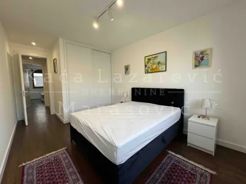 Rent, four bedroom apartment, 132m², Kalenić Pijaca, Vračar Sve Podlokacije - image 8