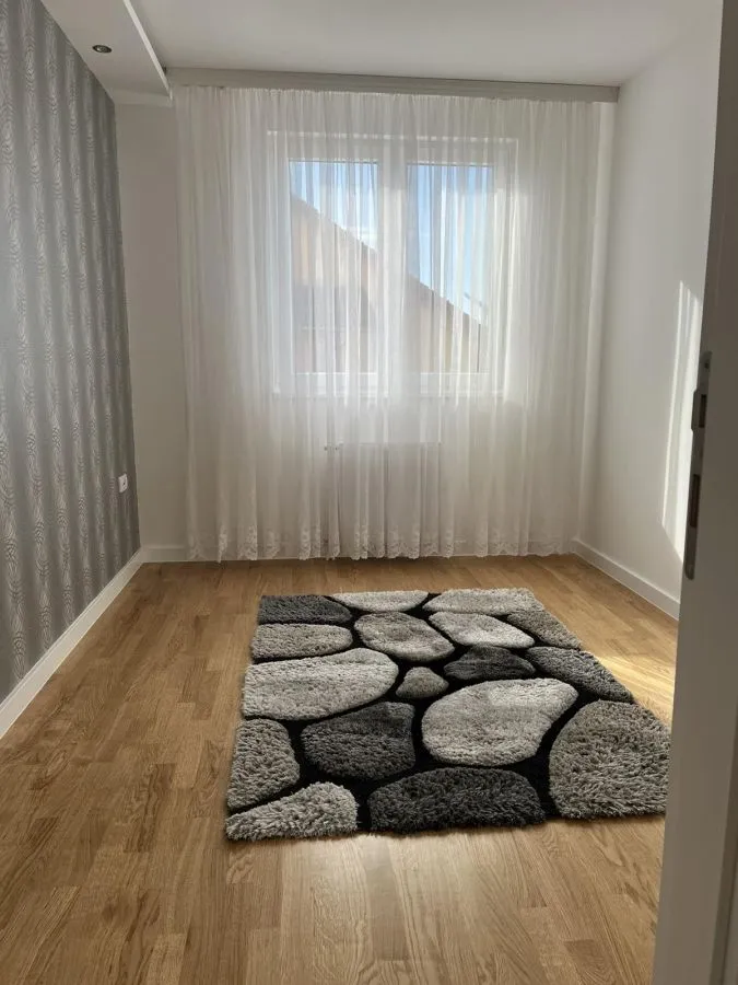 Prodaja, četvorosoban stan, 101m², Salajka, Novi Sad Sve Podlokacije