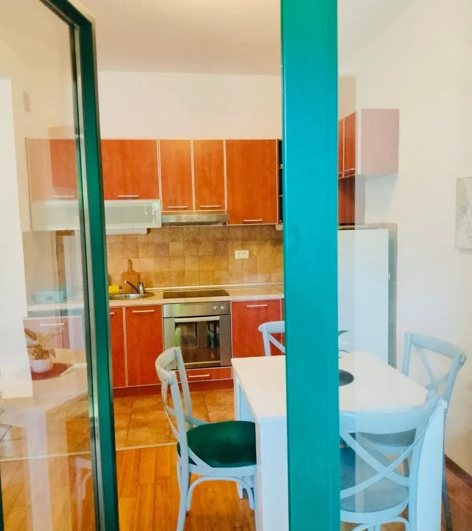 Prodaja, jednosoban stan, 65m², Risan, Kotor