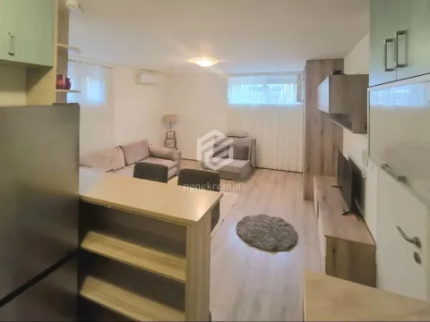 Prodaja, stan, 28m², Krivi Most, Podgorica - image 4