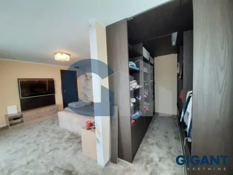 Prodaja, kuća, 252m², Miljakovac, Rakovica - image 15