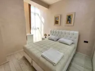 Izdavanje, dvosoban stan, 75m², Centar, Budva - image 10