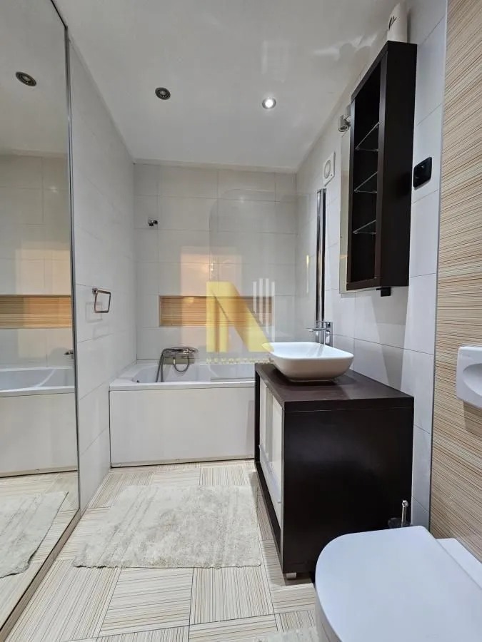 Izdavanje, trosoban stan, 78m², Sajmište, Novi Sad
