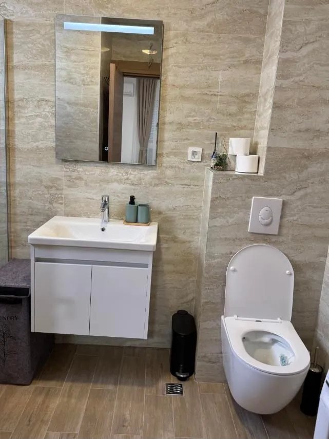 Rent, two bedroom apartment, 62m², Radanovići, Kotor