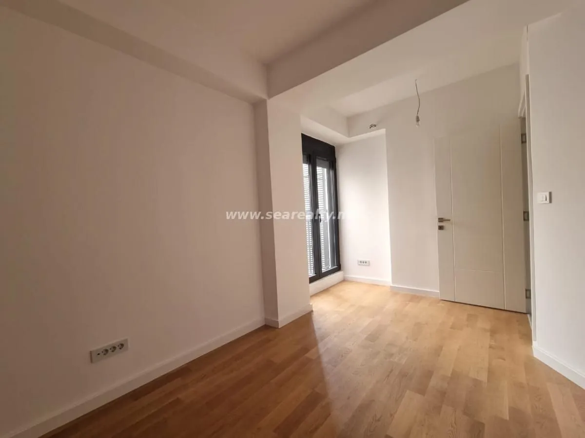 Prodaja, dvosoban stan, 68m², Tivat, Crna Gora