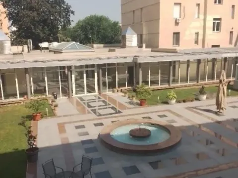 Izdavanje, trosoban stan, 126m², Vukov Spomenik, Zvezdara Sve Podlokacije - image 12