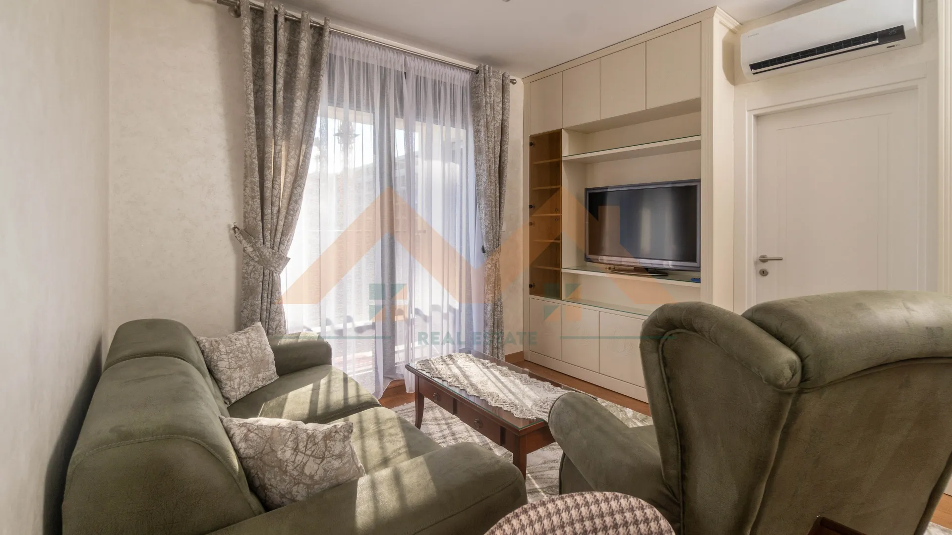 Izdavanje, jednosoban stan, 46m2, City Kvart, Podgorica
