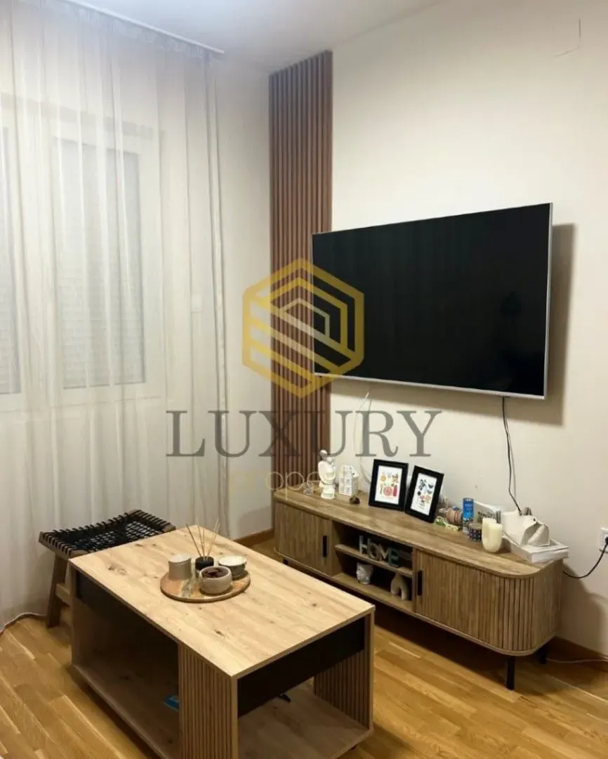 Izdavanje, jednosoban stan, 41m², Velji Vinogradi, Budva