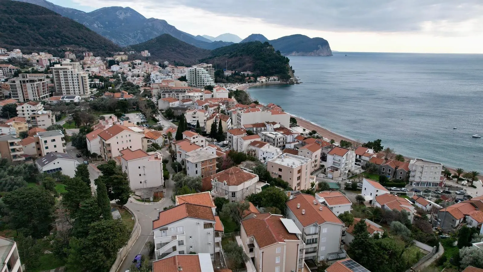 Prodaja, plac, 237m², Petrovac, Budva