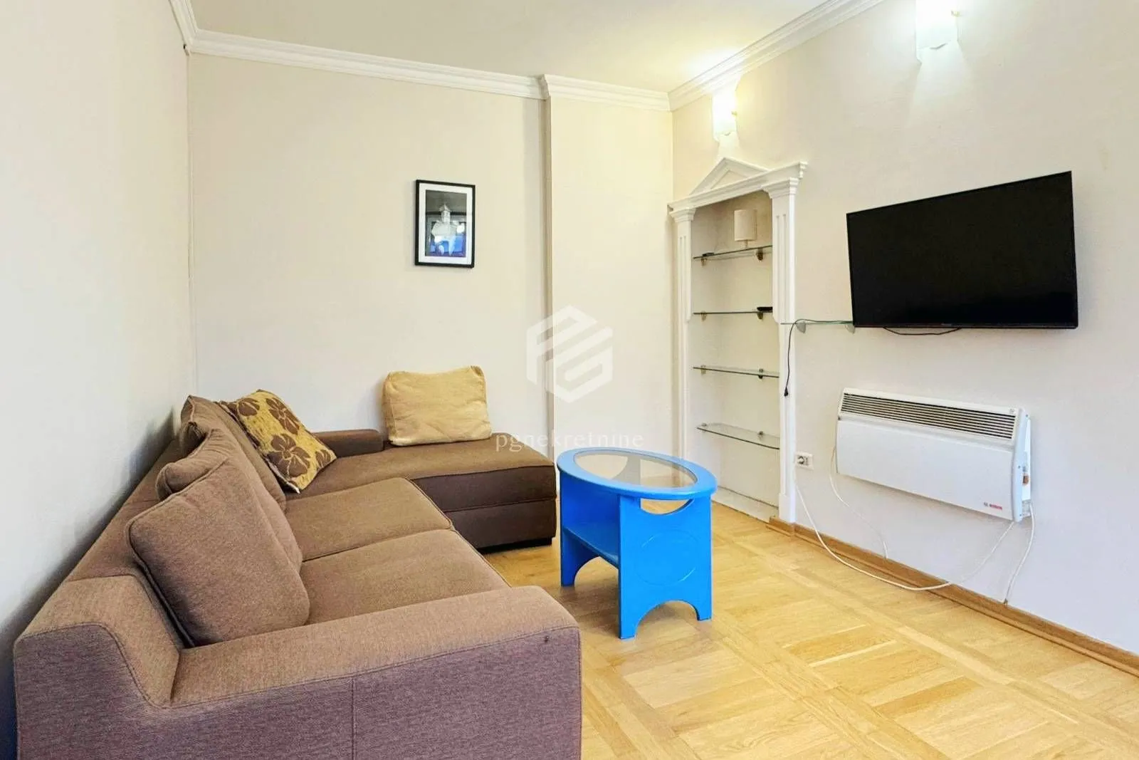 Izdavanje, jednosoban stan, 55m², Preko Morače, Podgorica