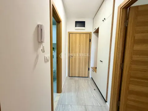 Izdavanje, jednosoban stan, 45m², New City, Podgorica - image 11