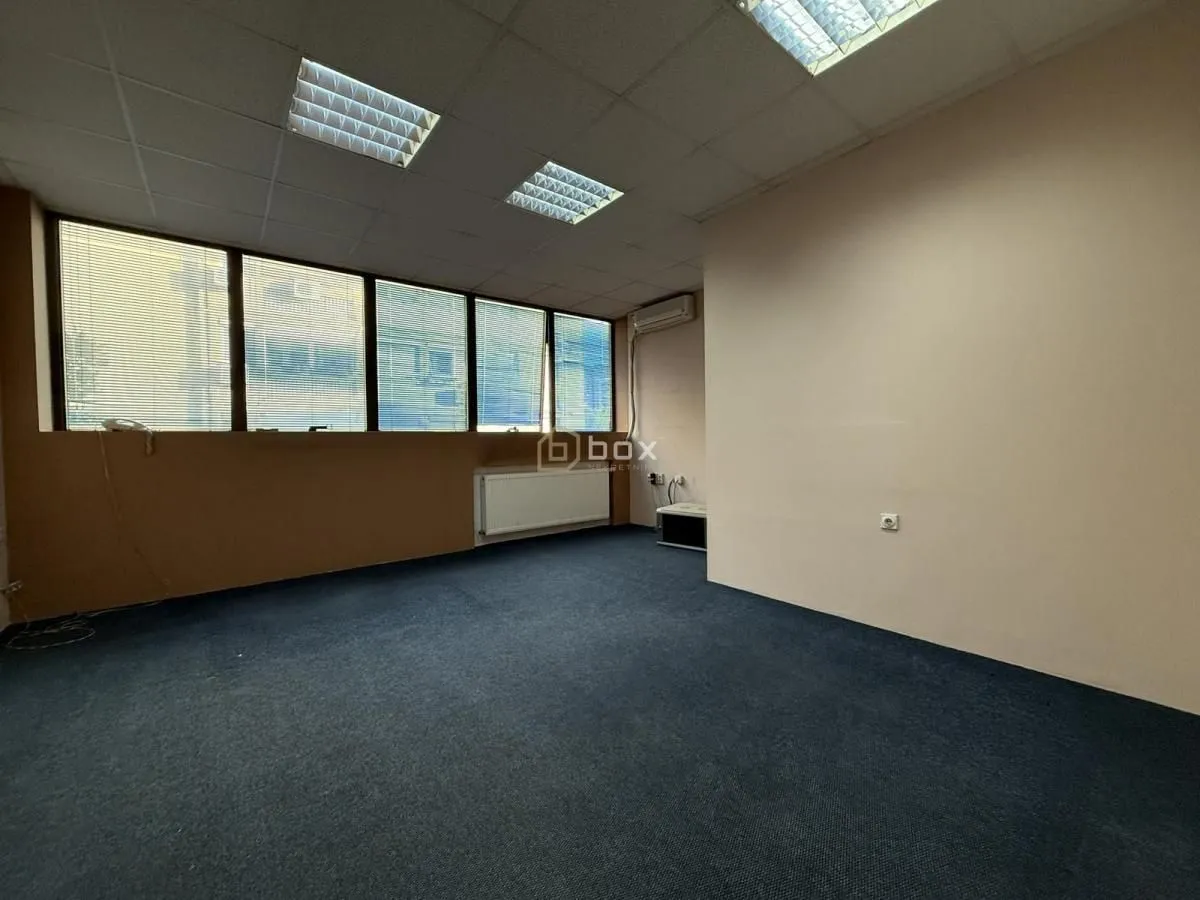 Izdavanje, poslovni prostor, 118m², Medijana, Niš