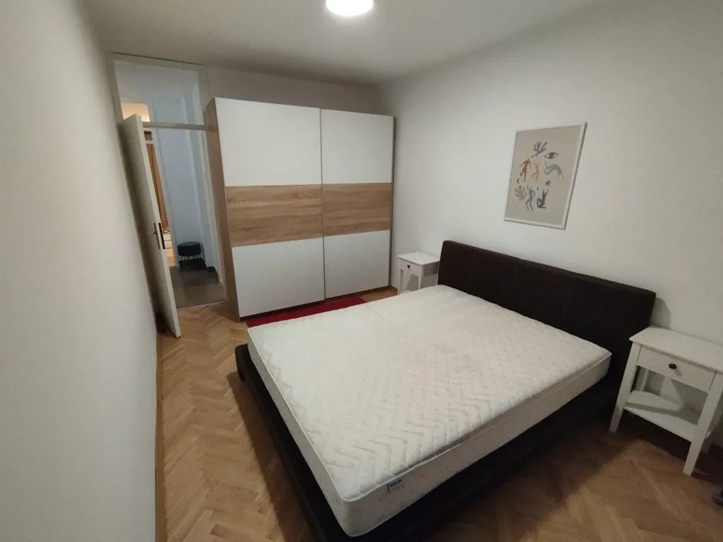 Izdavanje, jednosoban stan, 55m², Blok 6, Podgorica