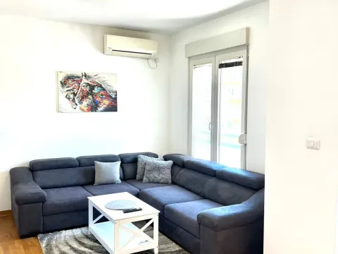 Sale, one bedroom apartment, 47m², City Kvart, Podgorica - image 2