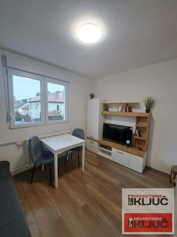 Prodaja, garsonjera, 16m², Železnička Stanica, Novi Sad Sve Podlokacije