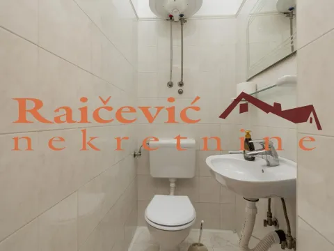 Izdavanje, četvorosoban stan, 108m², Zvezdara Sve Podlokacije, Beograd - image 16