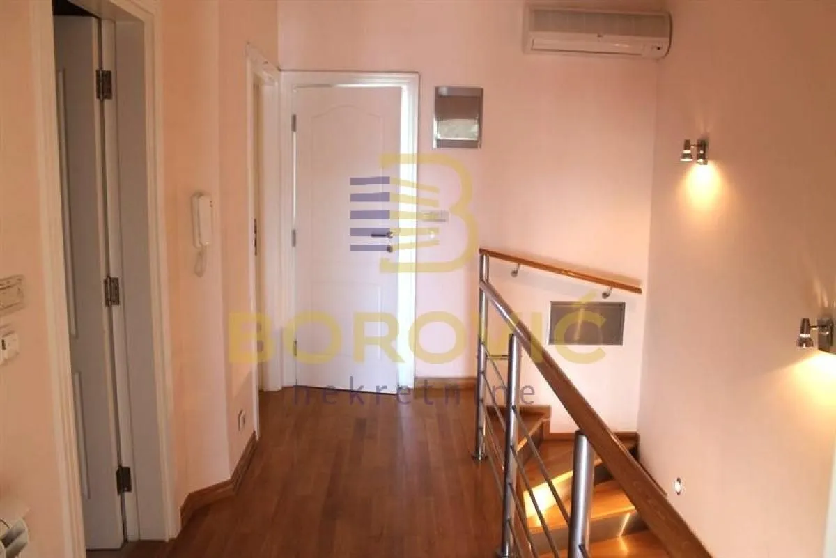 Sale, house, 215m², Savski Venac, Beograd