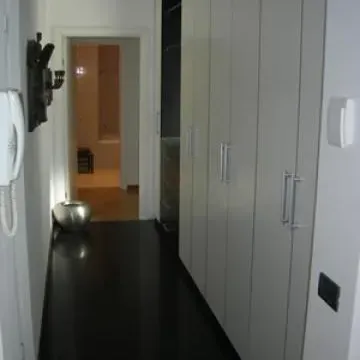 Izdavanje, trosoban stan, 84m², Vračar Hram, Vračar Sve Podlokacije - image 9