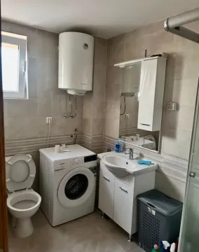 Izdavanje, jednosoban stan, 45m², Zagorič, Podgorica - image 5