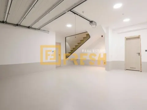 Sale, house, 240m², Budva, Crna Gora - image 31