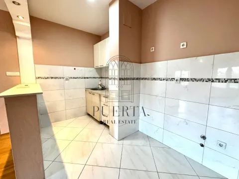 Izdavanje, dvosoban stan, 69m², Ljubović, Podgorica - image 4