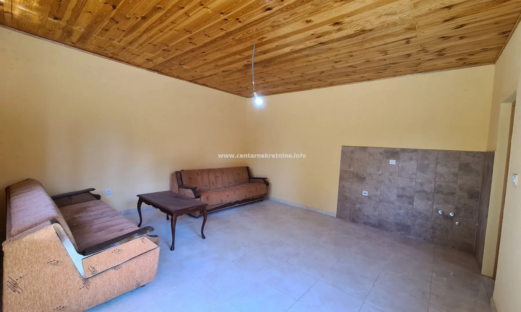 Prodaja, kuća, 110m², Stanjevića Rupa, Podgorica