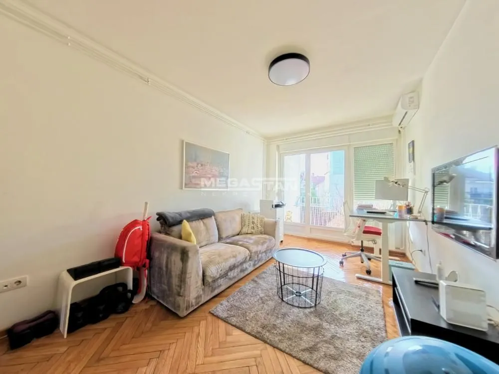 Prodaja, dvosoban stan, 52m², Kalenić Pijaca, Vračar Sve Podlokacije