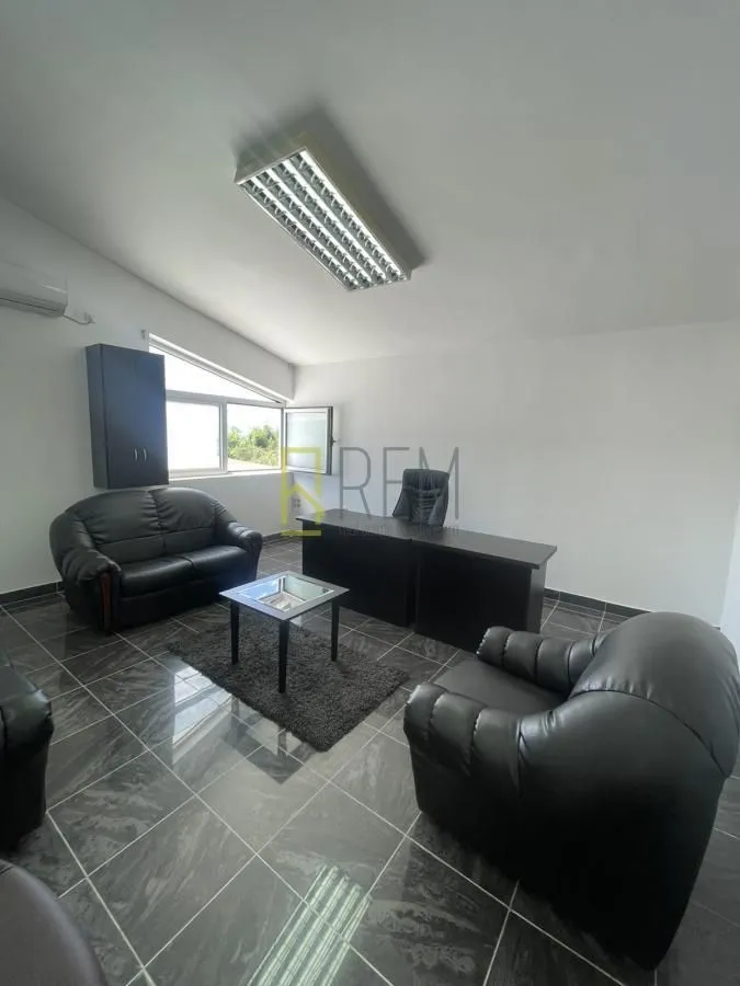 Rent, office space, 97m², Mrčevac, Tivat