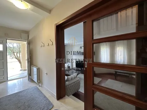 Rent, house, 180m², Donja Gorica, Podgorica - image 14