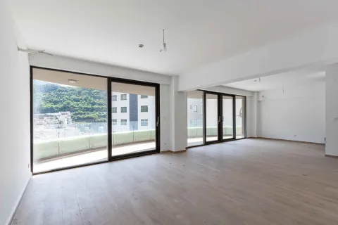 Prodaja, dvosoban stan, 140m², Rafailovići, Budva - image 6