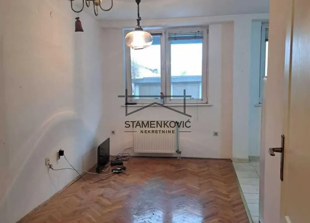 Prodaja, jednosoban stan, 44m², Detelinara, Novi Sad Sve Podlokacije