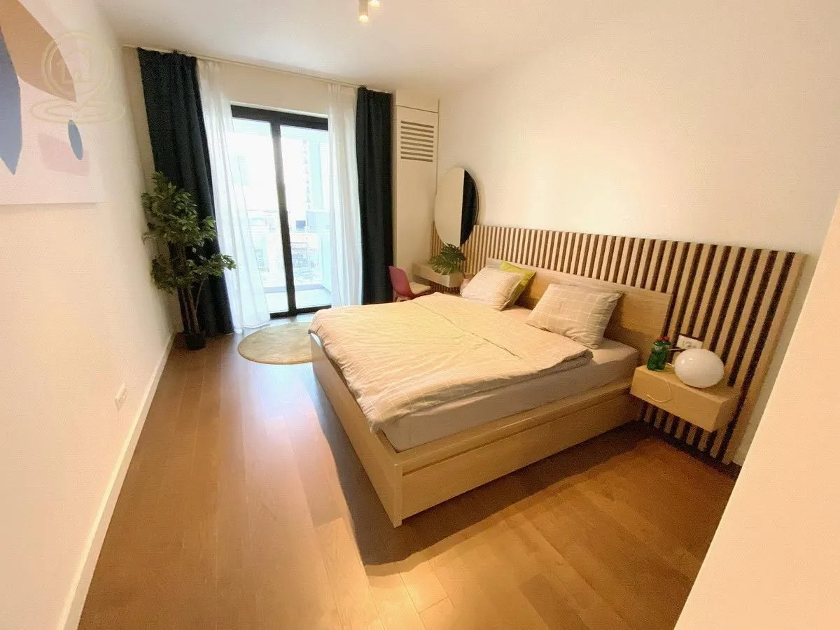 Izdavanje, dvosoban stan, 70m², Savski Venac, Beograd