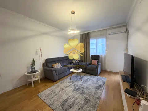 Living room with sofa and TV. - image 2
