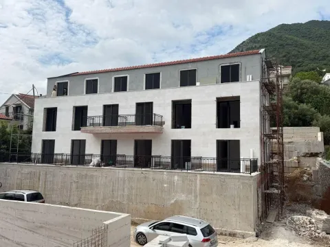 Stan in Prčanj