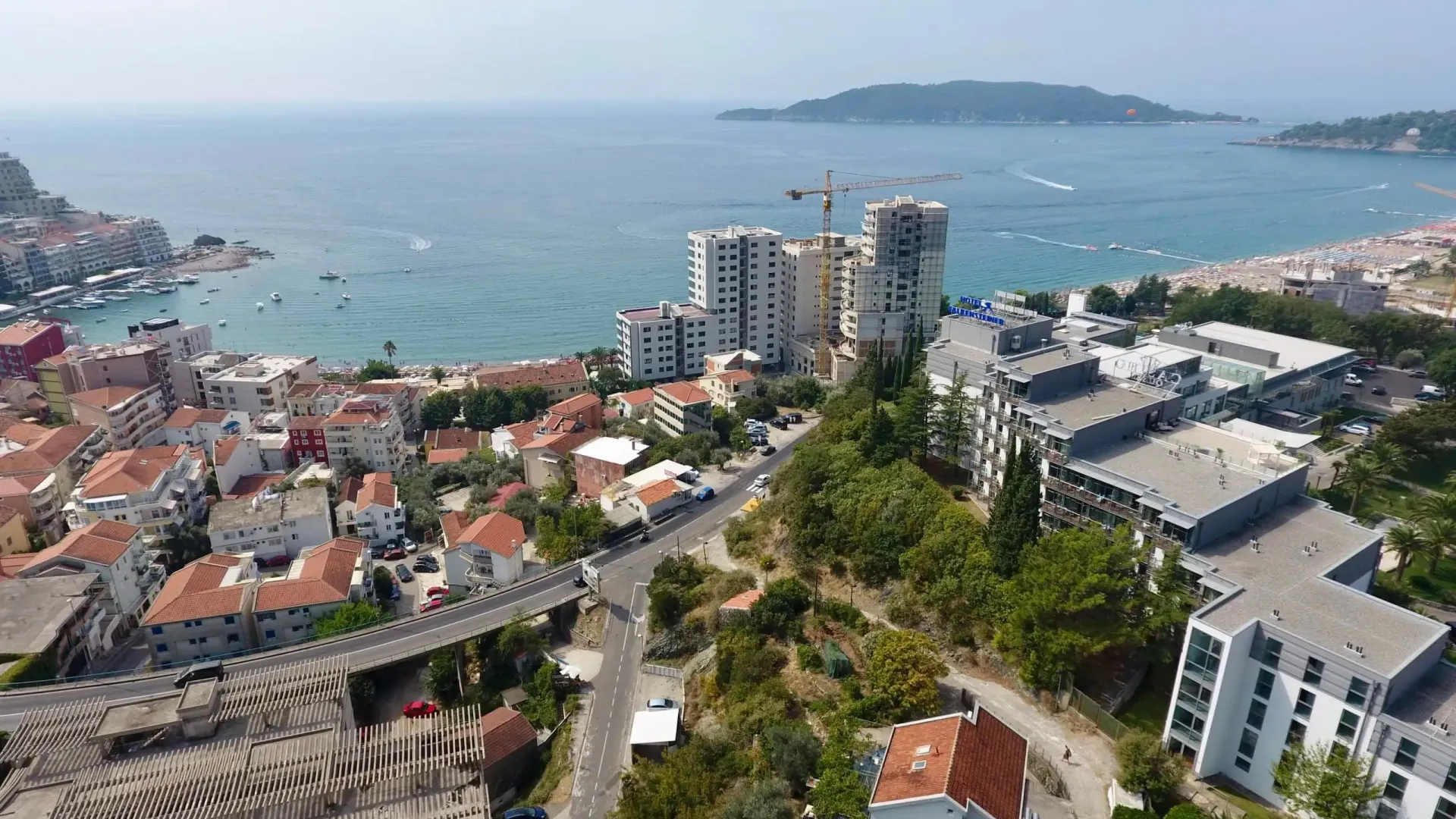 Prodaja, plac, 2000m², Bečići, Budva