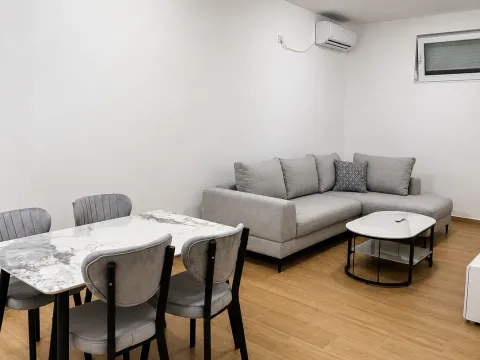 Rent, one bedroom apartment, 49m², City Kvart, Podgorica - image 1