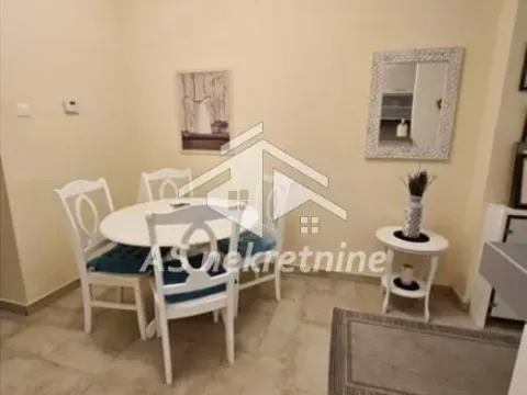 Rent, two bedroom apartment, 50m², Stari Grad, Beograd - image 5