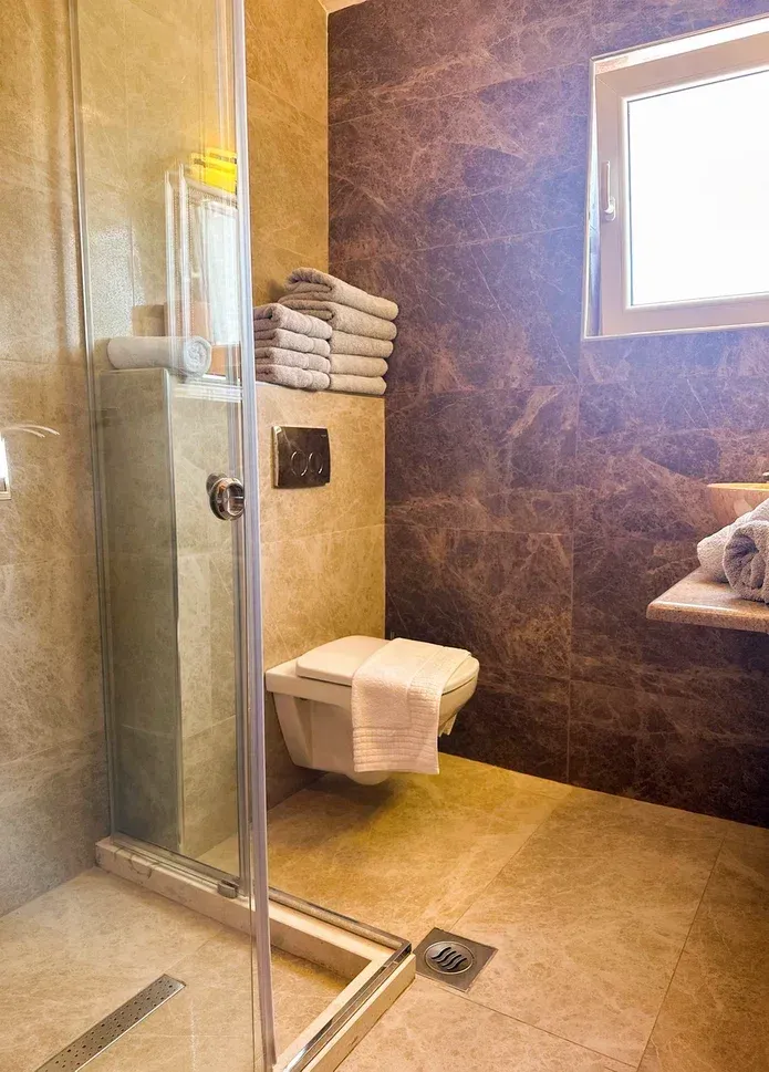 Prodaja, kuća, 702m², Centar, Ulcinj