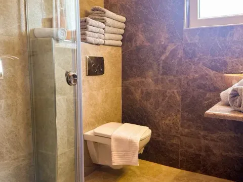 Prodaja, kuća, 702m², Centar, Ulcinj - image 20