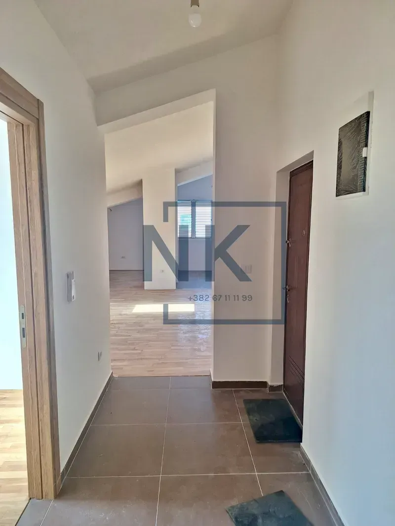 Prodaja, dvosoban stan, 74m², Stari Aerodrom, Podgorica