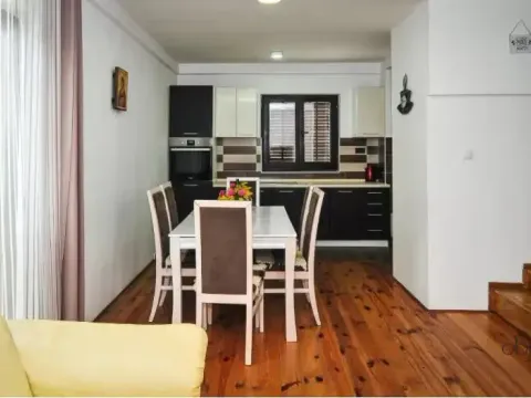 Prodaja, kuća, 525m², Tivat, Crna Gora - image 2