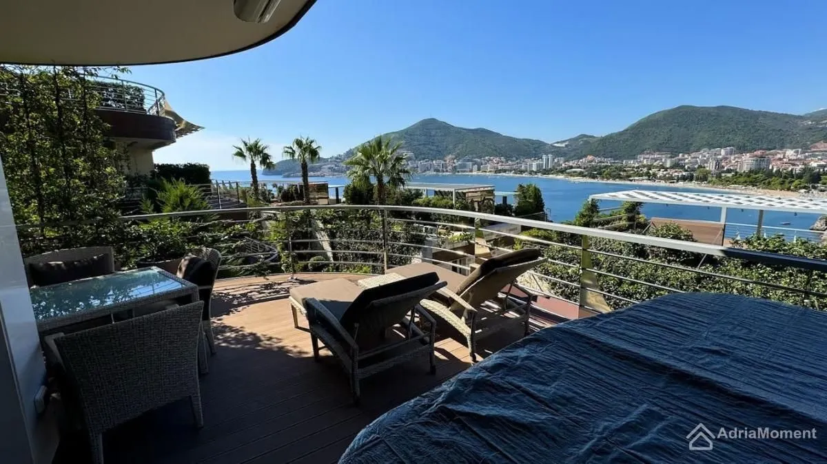 Sale, two bedroom apartment, 141m², Centar, Budva