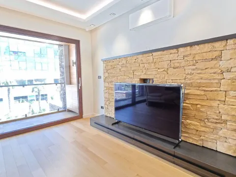 Sale, two bedroom apartment, 107m², Budva, Crna Gora - image 12