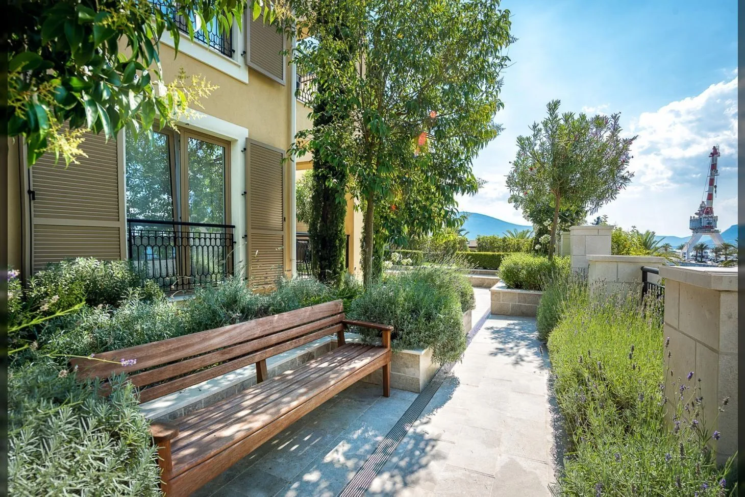 Prodaja, dvosoban stan, 115m², Centar, Tivat